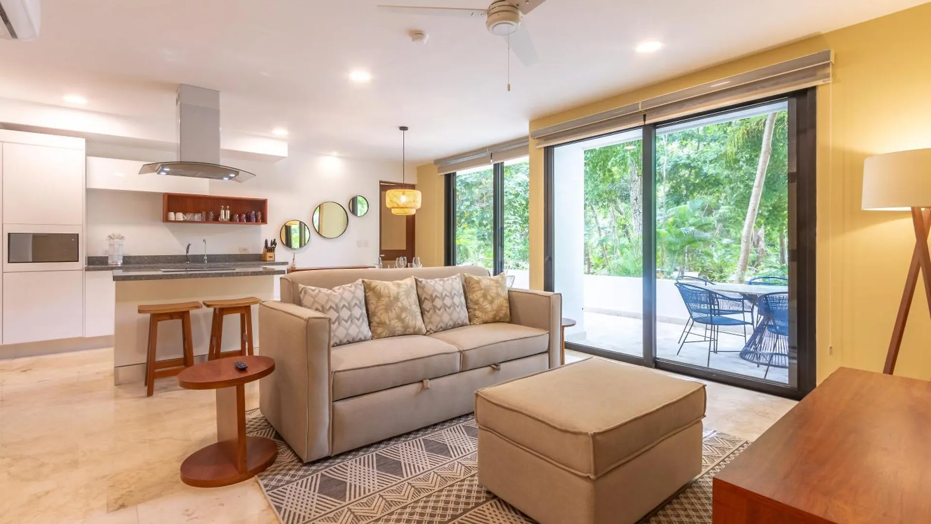 Tropical Bliss Apartments 3 Pools Rooftop Lounge And Gym Akumal 0*,