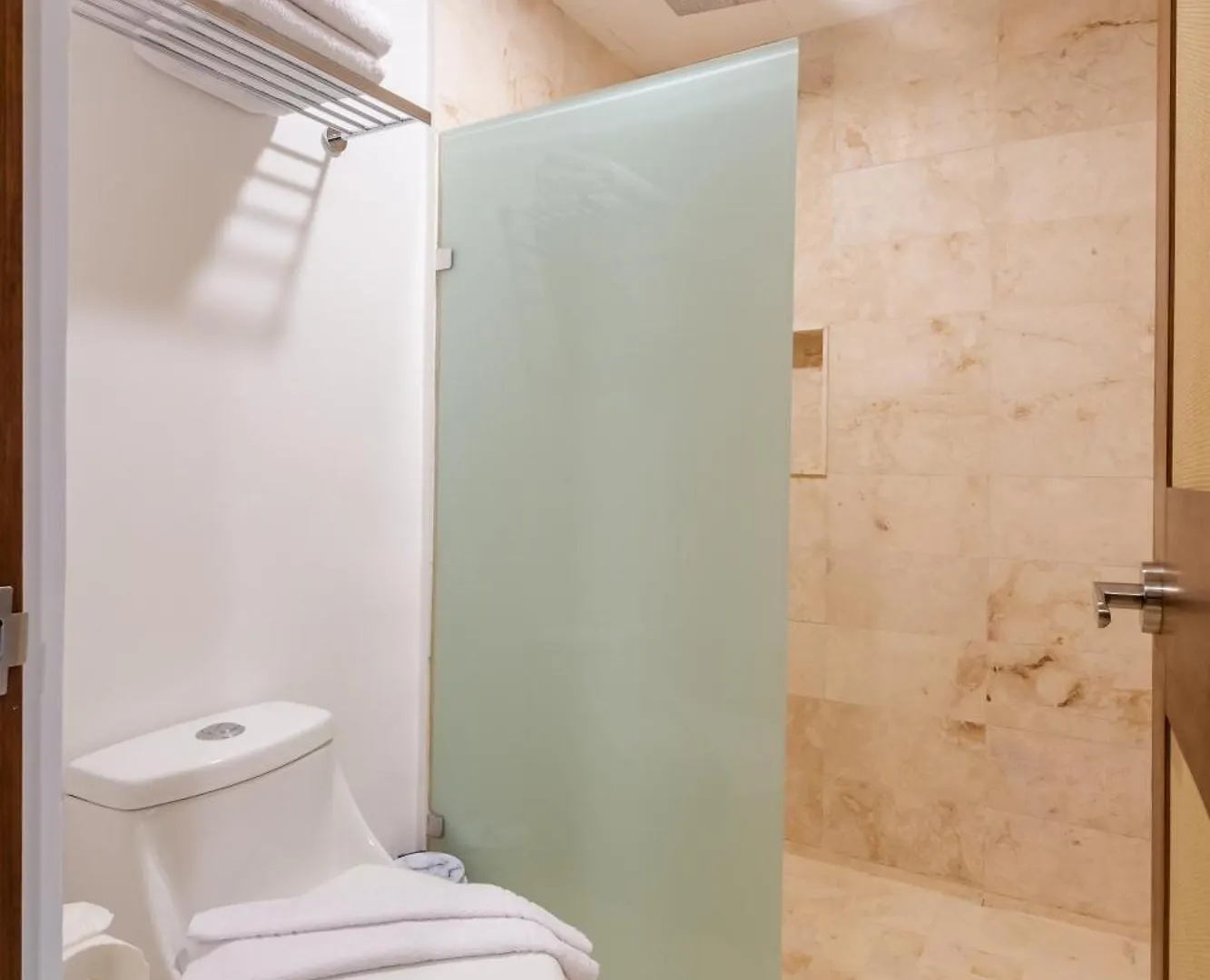 Tropical Bliss Apartments 3 Pools Rooftop Lounge And Gym Akumal